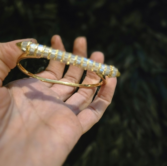 21kgp Dubai Set - Elegant Gold and Silver Bracelet and Ring Set - Picture 13 of 14